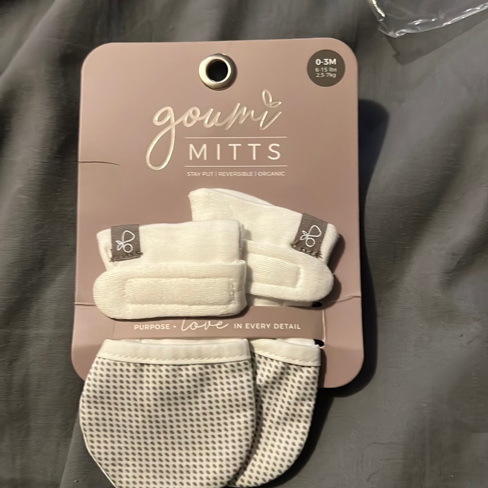 Goumi mits